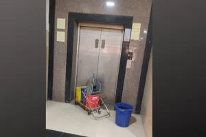 बरेली: जिला महिला अस्पताल में डेढ़ साल से लिफ्ट बंद