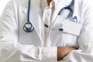 पीलीभीत : ऑपरेशन के बाद बिगड़ी तबीयत तो पता चला डॉक्टर नहीं झोलाछाप था..जानिए पूरा मामला