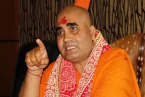 जम्मू-कश्मीर के चतुर्दिक विकास के कारण बदला है वहां का माहौल: शंकराचार्य 