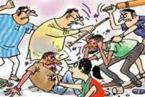 रामपुर: मैरिज हाल में ताला डालकर दूल्हे संग बरातियों को दौड़ा-दौड़ा कर पीटा