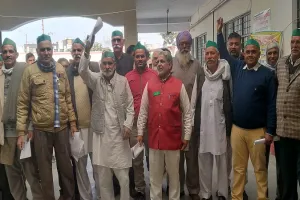 मुरादाबाद : गन्ना मूल्य 450 रुपये क्विंटल करने की मांग, किसानों ने संपूर्ण समाधान दिवस में किया प्रदर्शन