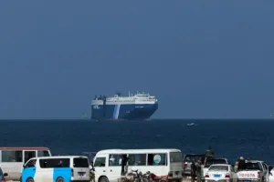 हूती के बाब अल-मंडेब जलडमरूमध्य में हुआ मिसाइल हमला, मालवाहक जहाज बाल-बाल बचा