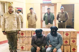 खटीमा: 90 पेटी नेपाली लाइटर लाए जा रहे थे नेपाल से...पुलिस ने दो लोगों को पकड़ा