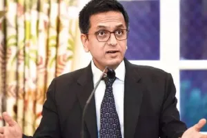 सीजेआई डी. वाई. चंद्रचूड़ ने कहा- क्रिसमस मनाते समय राष्ट्र की रक्षा में बलिदान दे रहे सैनिकों को न भूलें