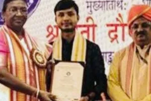 Kannauj के युवा को नई दिल्ली में राष्ट्रपति द्रौपदी मुर्मू ने किया सम्मानित, जिले का नाम किया रोशन