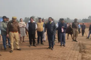 मुरादाबाद: गोशाला में अव्यवस्थाओं पर जिलाधिकारी ने लगाई फटकार, शौचालय के दरवाजे न होने पर जताई नाराजगी