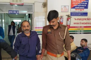 Unnao News: गैंगस्टर व भू-माफिया को पुलिस ने किया गिरफ्तार, आरोपी कई मामलों में चल रहा था वांछित