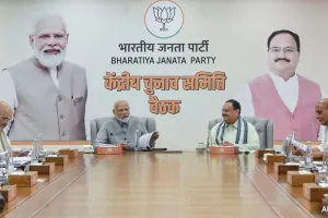 छत्तीसगढ़ : सत्ता के लिए लोकलुभावन वादे, अब पूरा करने की चुनौती