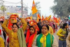 Kanpur: अयोध्या में रामलला मूर्ति की प्राण प्रतिष्ठा को लेकर अक्षत कलश यात्रा निकली, बड़ी संख्या में लोग मौजूद