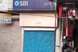 काशीपुर: एसबीआई का एटीएम उखाड़ ले गए कार सवार बदमाश