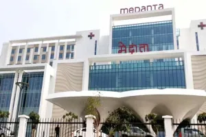 लखनऊ: मेदांना अस्पताल में चार दिन तक लाश को रखकर तीमारदारों से वसूलते रहे पैसा!, देखिये यह shocking video!