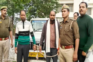 चित्रकूट: एसपी बनकर बहन का पता लगवाने का दिया झांसा, युवक से ठगे 62 हजार रुपए, दो गिरफ्तार