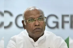 चक्रवात से प्रभावित राज्यों को हर संभव सहायता दे केंद्र सरकार : कांग्रेस