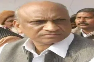 प्रयागराज: पूर्व मंत्री राकेशधर त्रिपाठी को आय से अधिक संपत्ति मामले में तीन वर्ष की सजा, जमानत मिली