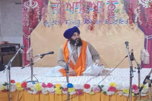 बहराइच: सिखों के नवें गुरू की शहादत को लोगों ने किया याद, गुरुद्वारे में चला अटूट लंगर, लगे जयकारे