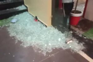 बहराइच: होटल में तोड़फोड़ व नकदी लूटने के आरोप में पुलिस ने सात लोगों के खिलाफ दर्ज किया केस