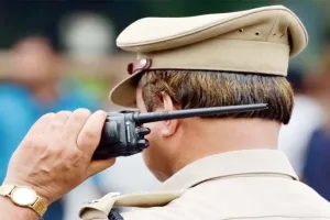 आगरा में दुष्कर्म के आरोपी को थाने से छोड़ने वाले थाना प्रभारी लाइन हाजिर, हड़कंप