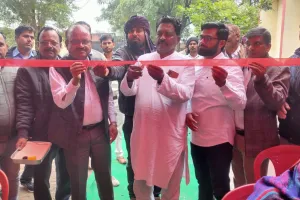 कासगंज: मानसिक रोगियों का परीक्षण कर की गई काउंसलिंग, स्वास्थ्य संबंधी सलाह और उपचार की दी गई जानकारी