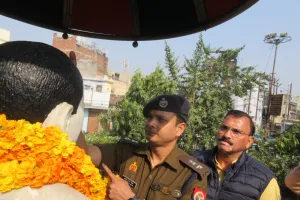 शाहजहांपुर: शहीदों की चिताओं पर लगेंगे हर बरस मेले, बलिदान दिवस पर याद किए गए काकोरी एक्शन के अमर शहीद