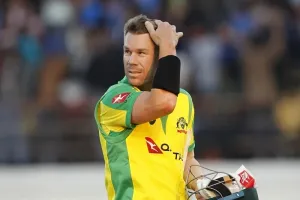 मिशेल जॉनसन की आलोचना पर डेविड वॉर्नर ने कहा- हर कोई अपनी राय रखने के लिए स्वतंत्र 