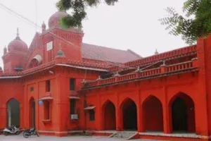 बरेली: सैन्य अध्ययन की परीक्षा में नकल करते पकड़ी छात्रा