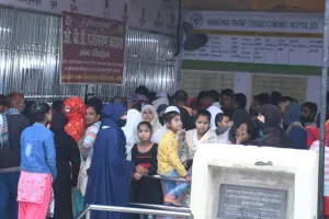 बरेली: मौसम में हो रहा बदलाव, ओपीडी में बढ़े बुखार और निमोनिया के रोगी