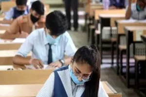 यूपी बोर्ड: दो महीने बाद परीक्षा, अधूरे पाठ्यक्रम से छात्रों की बढ़ी चिंता