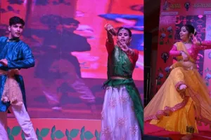 बाराबंकी: महादेवा महोत्सव में अंतिम दिन भी दर्शकों के सर चढ़कर बोला लोक कलाकारों का जादू