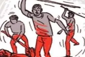 बरेली: बिजली बिल के पैसे मांगने पर भतीजों ने लाठी-डंडों से चाचा को पीटा, अस्पताल में भर्ती