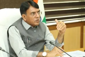 मांडविया ने स्वास्थ्य प्रतिष्ठानों की तैयारियों का लिया जायजा, कहा- सतर्क रहने की जरूरत है, घबराने की नहीं