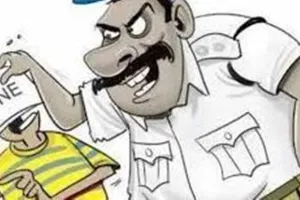 बरेली: उत्तराखंड से आने वाले 32 ओवरलोड वाहनों के किए चालान