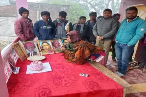 बहराइच: स्त्री शिक्षा के लिए सावित्रीबाई फुले ने जगाई अलख, मनाई गई जयंती