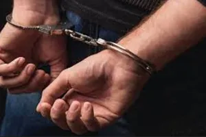 जम्मू में आतंकी वित्त पोषण के मामले में पुलिसकर्मी सहित दो लोग गिरफ्तार 