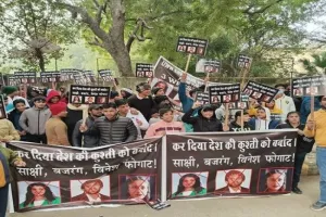 भारतीय कुश्ती में नया विवाद : बजरंग, साक्षी और विनेश के खिलाफ जुटे पहलवान 