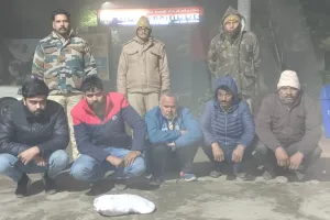 UP STF की बड़ी कार्रवाई: अंतरराज्यीय वाहन चोर गैंग का पर्दाफाश, 5 सदस्य गिरफ्तार, 4 ट्रक बरामद