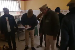 Banda Accident: मिनी ट्रक ने बाइक में मारी टक्कर… नाना व नाती की मौत, परिजनों में मचा कोहराम