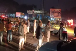 रामभक्तों की भारी भीड़ को देखते हुए बाराबंकी में बंद किया लखनऊ-अयोध्या हाईवे, डीएम ने की यह अपील