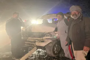 बहराइच में भीषण हादसा: बोलेरो में ट्रक ने मारी टक्कर, शिक्षक की मौत, सात घायल