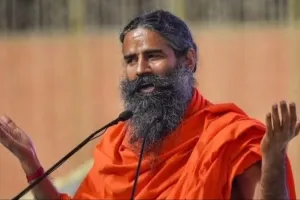 अयोध्या पहुंचे बाबा रामदेव, कहा- श्रीरामलला की प्राण प्रतिष्ठा के साथ, देश को मिलेगी सांस्कृतिक स्वतंत्रता