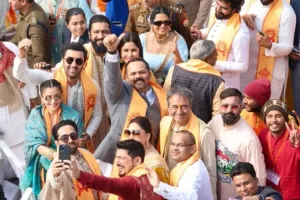 बॉलीवुड पर भी चढ़ा भगवा रंग: अमिताभ-रजनीकांत, आलिया-रणबीर, हेमा-माधुरी समेत कई सितारे बने प्राण प्रतिष्ठा के गवाह