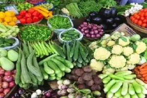 रामपुर : वाहन चालकों की हड़ताल से फल-सब्जियों की कीमतों में लगी आग