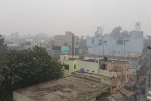 ठंड के चलते संभल जनपद में 7 जनवरी तक बंद रहेंगे कक्षा 8 तक के विद्यालय