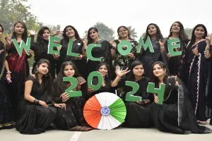 मुरादाबाद:  नये साल के जश्न में डूबे लोग, मचाया धमाल