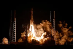 US Moon Lander: 50  से अधिक वर्षों में पहला अमेरिकी चंद्र लैंडर चंद्रमा की ओर रवाना