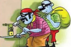 मुरादाबाद : घर का ताला तोड़कर 1.5 लाख की नकदी समेत लाखों की चोरी