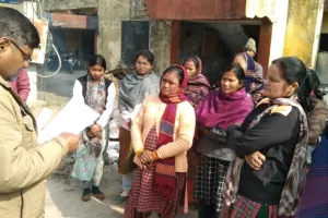 खटीमा: युवती की फर्जी आईडी बनाकर अश्लील बातें और फोटो वायरल का आरोप, कोतवाली पहुंची महिलाएं