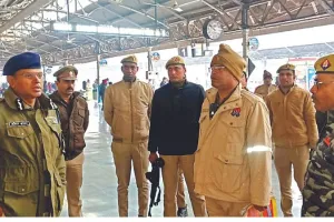 Ayodhya Ram Mandir: Kanpur के संवेदनशील और अतिसंवेदनशील इलाकों में बढ़ी चौकसी, मिलेट्री इंटेलीजेंस अलर्ट