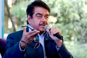 फिल्म दबंग से रातो-रात स्टार बनीं सोनाक्षी, शत्रुघ्न सिन्हा बोले- बेटी पर बहुत गर्व है