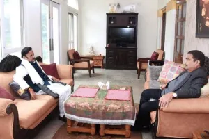 MP: उप मुख्यमंत्री राजेंद्र शुक्ल ने नितिन गडकरी से भेंट कर की विकास कार्यों पर चर्चा 