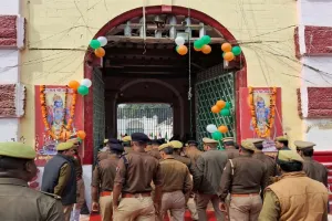 प्रयागराज: सेन्ट्रल जेल भी हुआ राममय, दीवारों पर लगा श्रीराम का पोस्टर, कैदी गदगद!